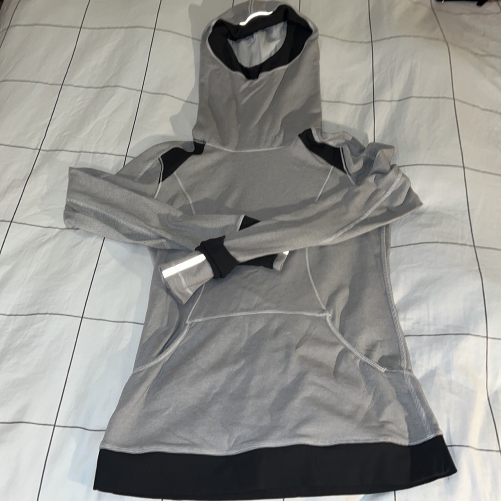 Lululemon pullover - Picture 2 of 3